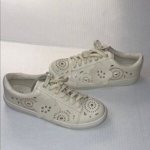 Nanette Lepore Women's Wesley Lace Up Sneakers Beige Cream Size 7.5